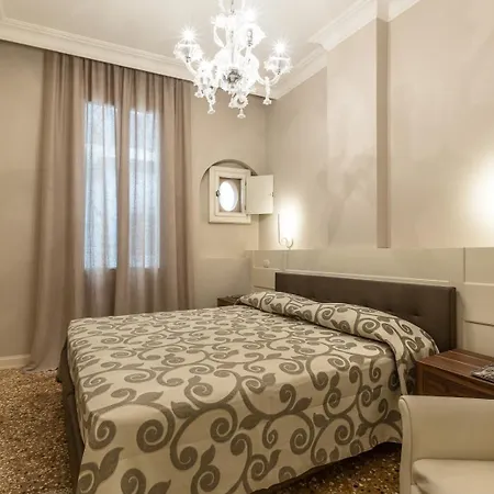 Apartment Ca' Mainella Grand Canal View 4 Bedrooms In Dorsoduro