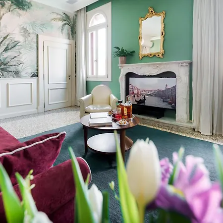 Daire Ca' Mainella Grand Canal View 4 Bedrooms In Dorsoduro Venedik